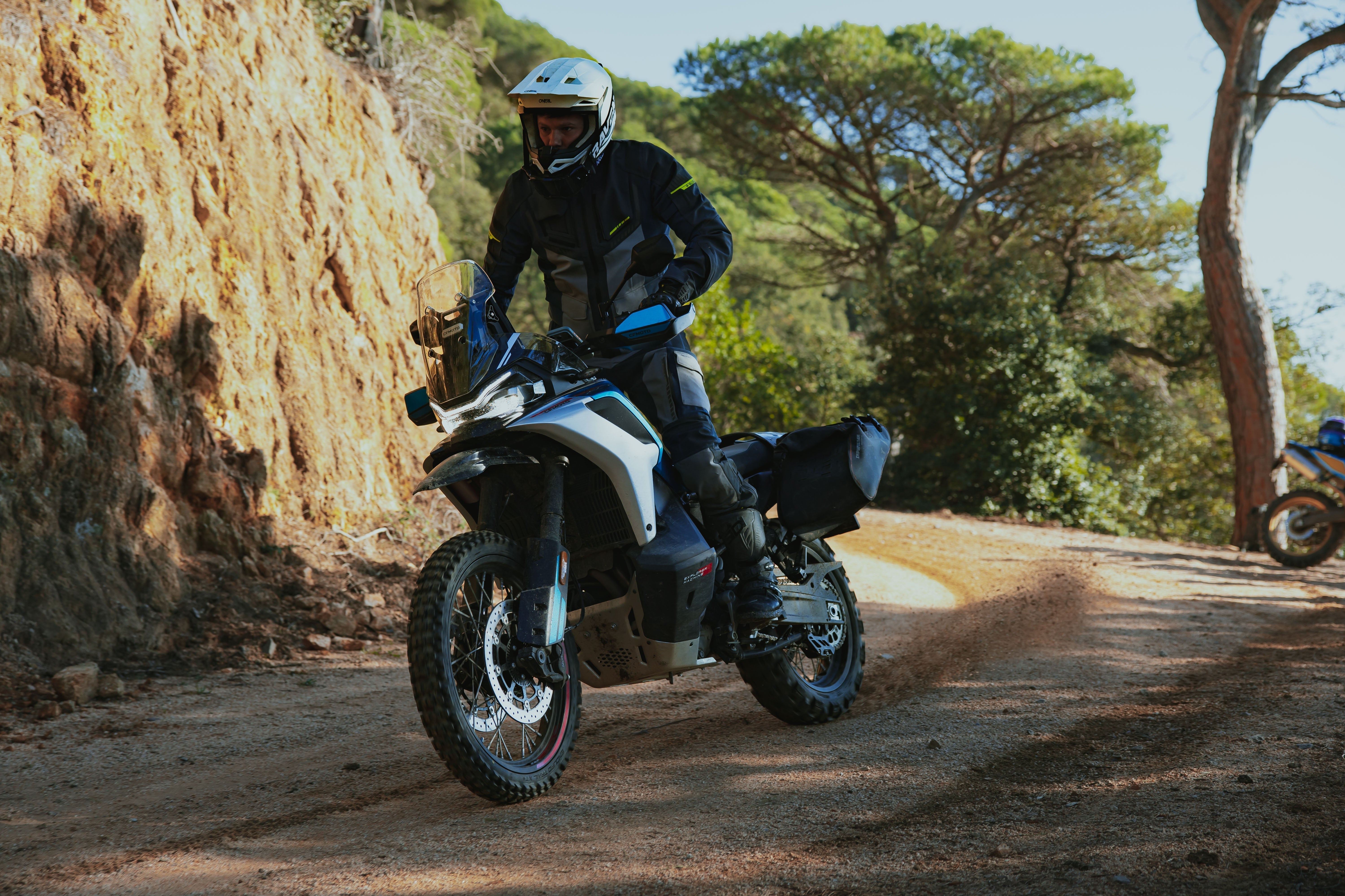How to Pack Soft Panniers to Keep the Weight Low
