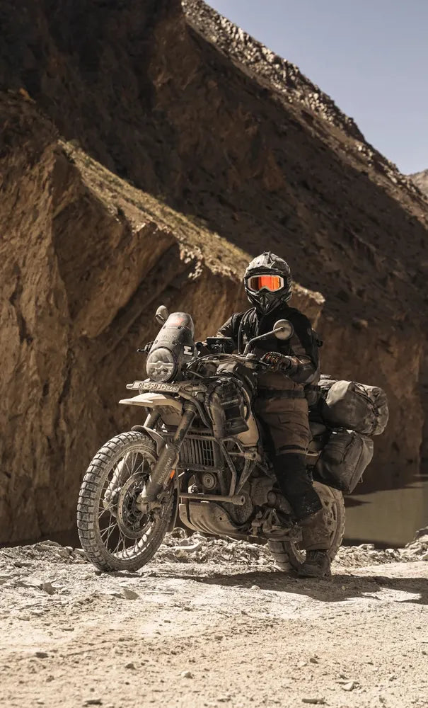 WATER, DUST, <br> MUD & SNOW PROOF